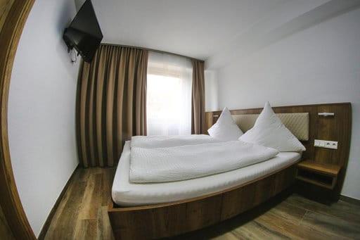Postel nebo postele na pokoji v ubytování LOOK Hotel & Rooms