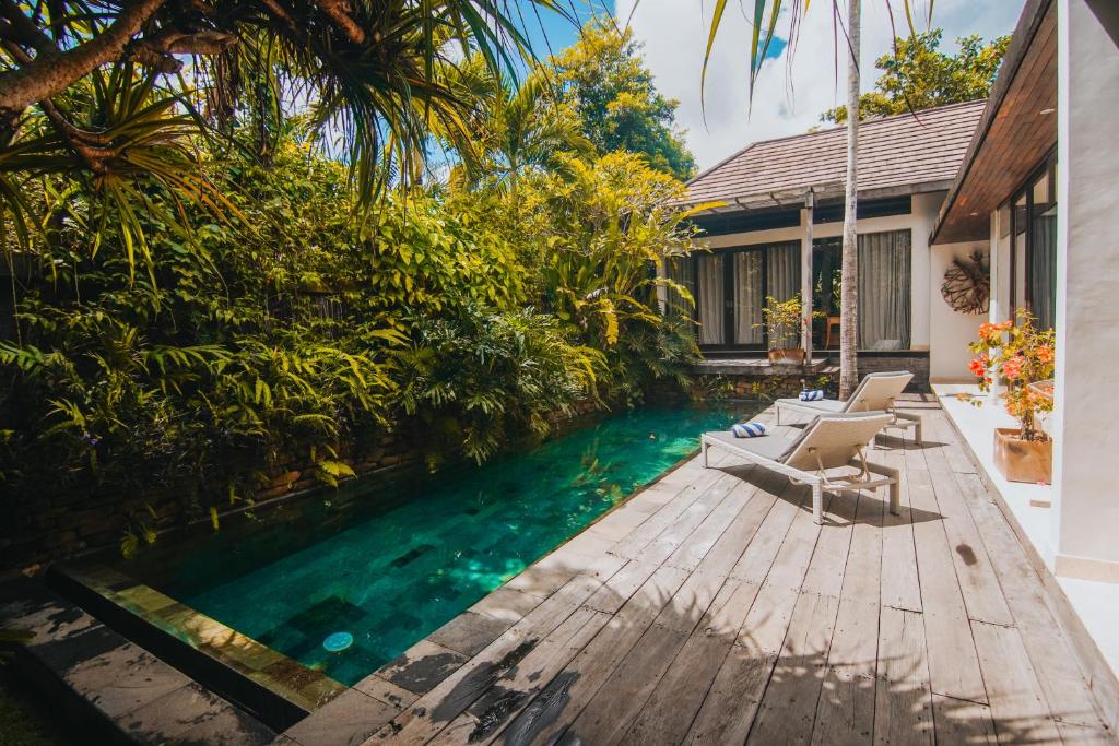 Zahrada ubytování Surya Kembar Villas