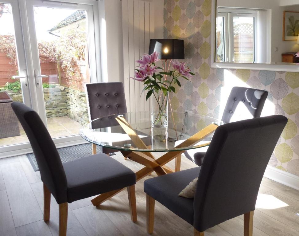 Meadowside Cottage