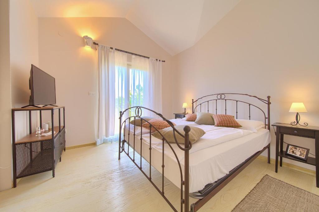 Een bed of bedden in een kamer bij Summer House Magdalena