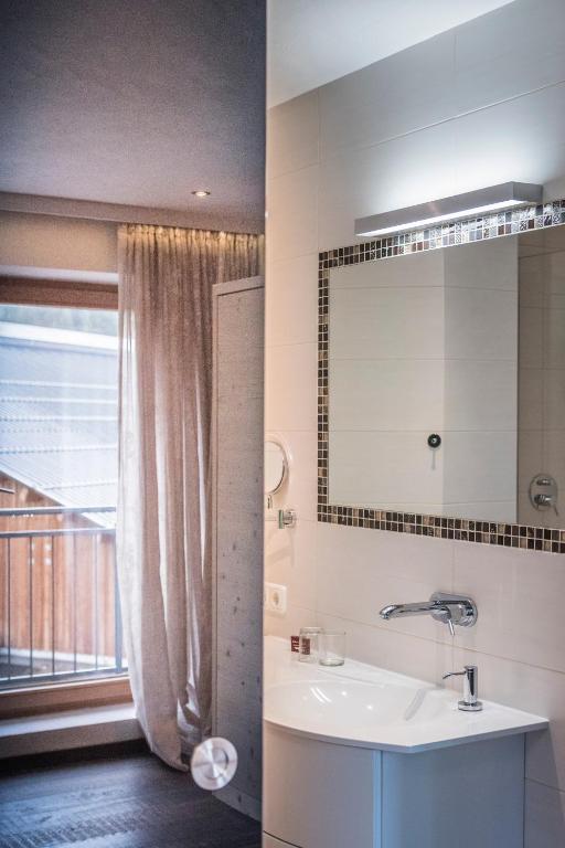 A bathroom at Bauernhof Lindenhof