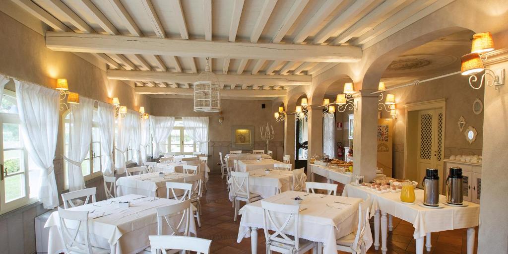 Restauracja lub miejsce do jedzenia w obiekcie Relais I Piastroni
