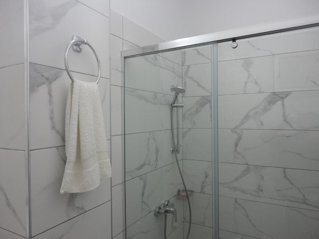 Oruci Apartments - Image 6