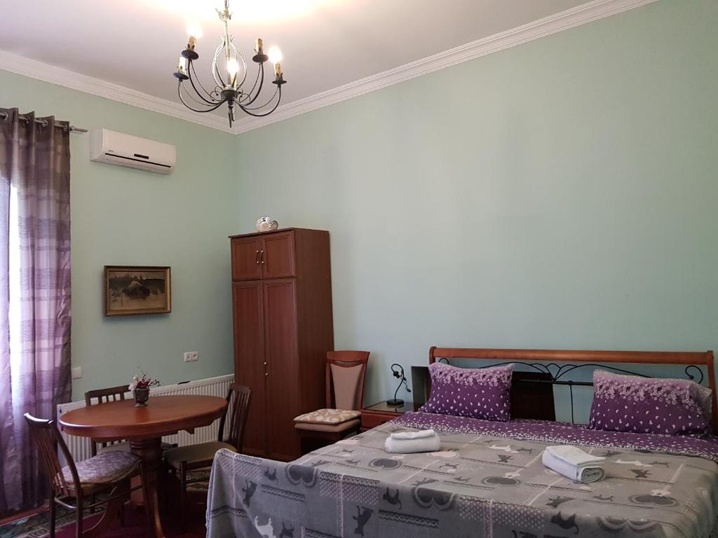 Postel nebo postele na pokoji v ubytování Tamari Guest House