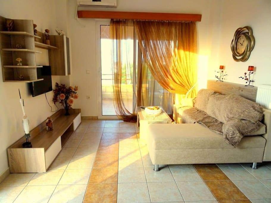 Cozy apartment in Paradisi