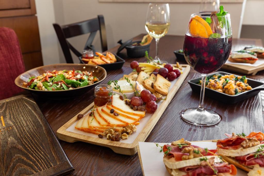 Lisbon Wine Hotel - 4