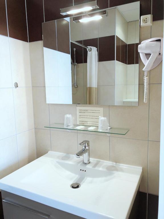 Hotel Le Ronchamp - Habitación Doble Con Balcón