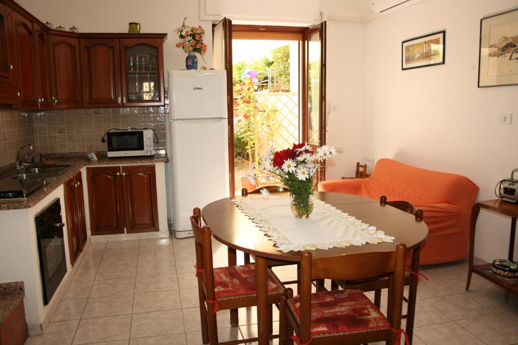 La casa dei nonni a Iglesias - Accogliente Casa Vacanze