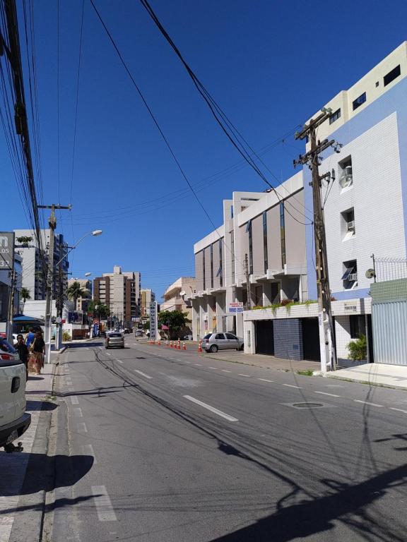  Apto c 2 quartos completo e garagem na melhor localização da praia de Ponta Verde Melhor Custo Benefício da Regiao