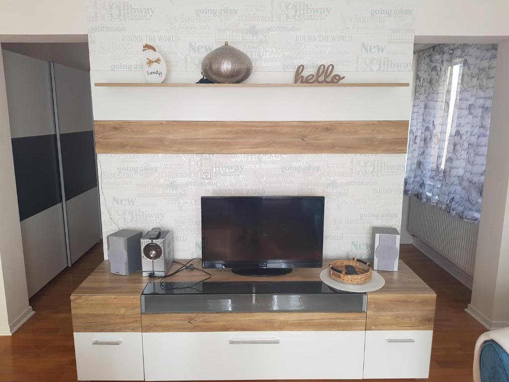 TV a/nebo společenská místnost v ubytování Ferienwohnung Berges