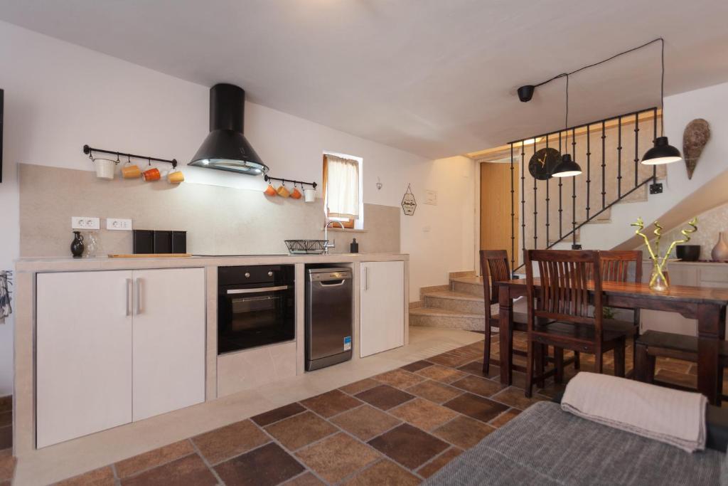 Two bedroom apartment H2