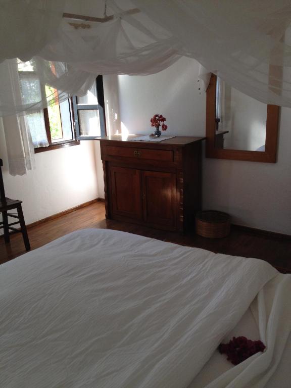 Postel nebo postele na pokoji v ubytování Kalkan Turk Evi