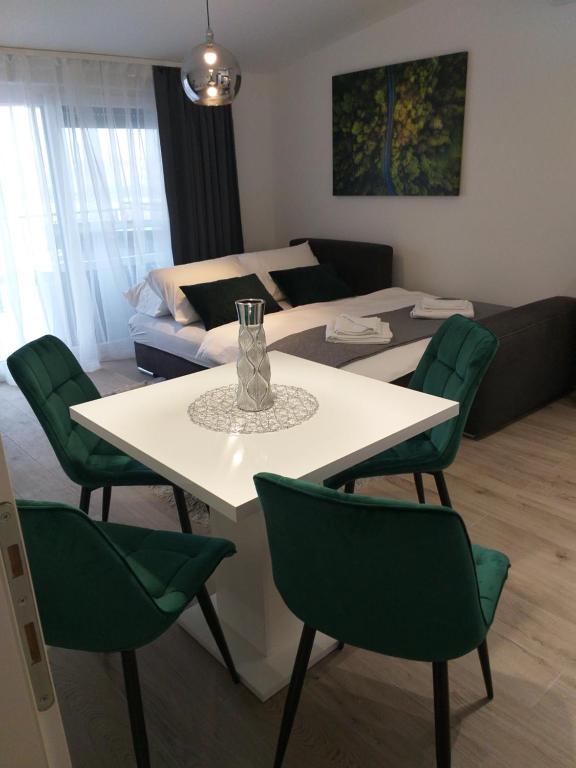 Posedenie v ubytovaní Luxury Apartments Mia