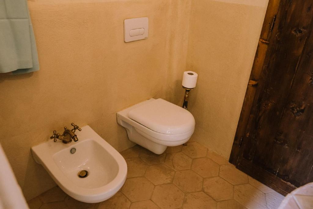 A bathroom at GaeLeon Campofilone