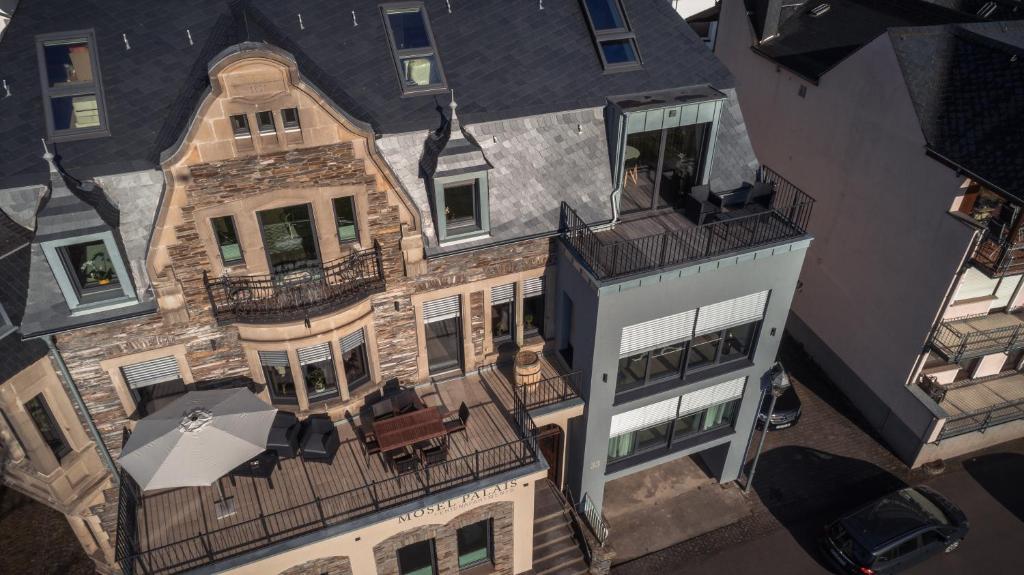 an overhead view of a building with a balcony at Mosel Palais in Ürzig