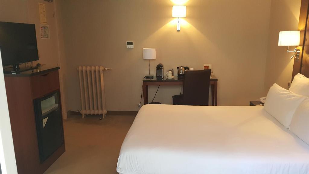 Hotel Saint Cyr Etoile - Resim 15