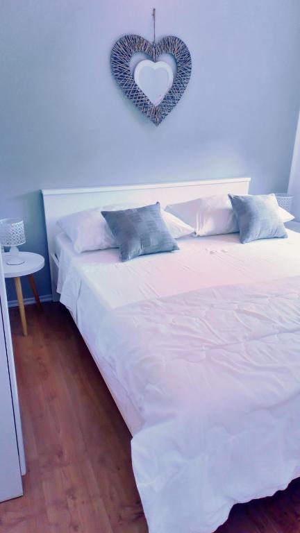 Posteľ alebo postele v izbe v ubytovaní Apartments Jurić - Zablaće