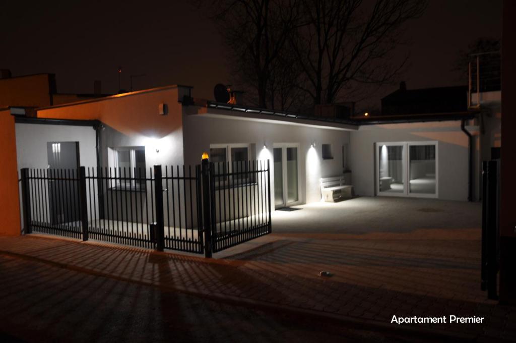 Budova, v ktorej sa apartmán nachádza