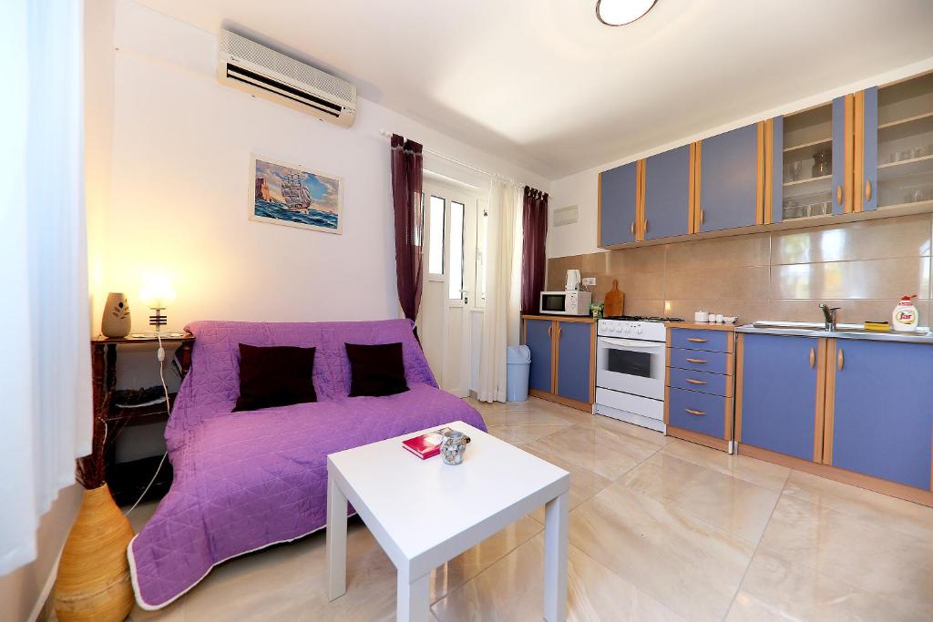 Kuchyň nebo kuchyňský kout v ubytování Apartments Anka