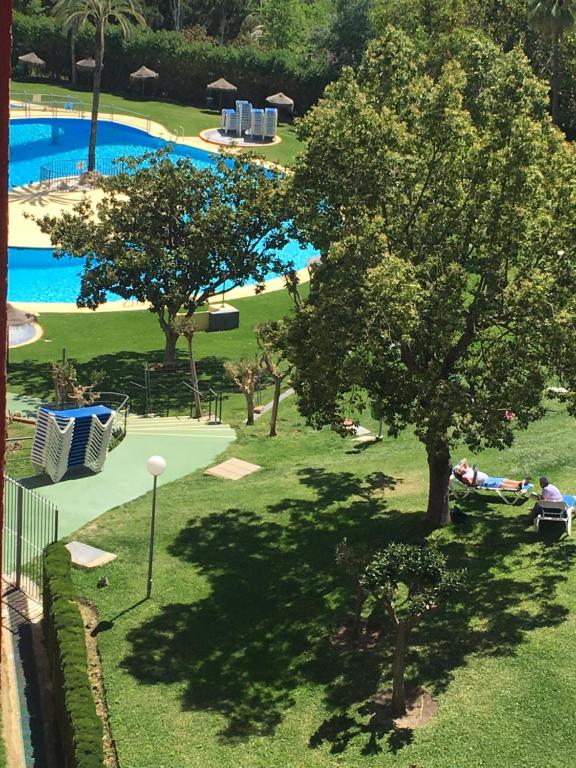 Zahrada ubytování Luxury Apartamento Minerva Júpiter