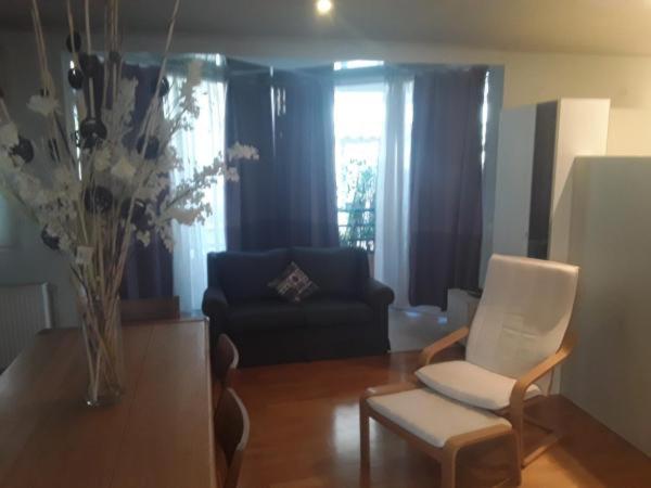Posedenie v ubytovaní Deluxe Apartment Best Point