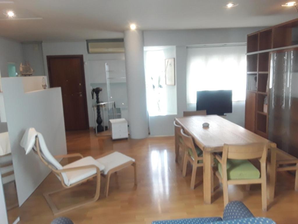 Televízia a/alebo spoločenská miestnosť v ubytovaní Deluxe Apartment Best Point