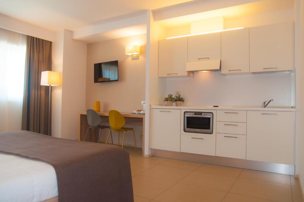 Hotel Dimorae Rooms and Suites - Apartments - Double Room With Kitchenette