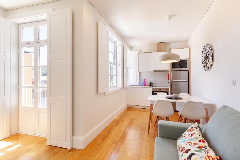 Polery Apartments Center - 16