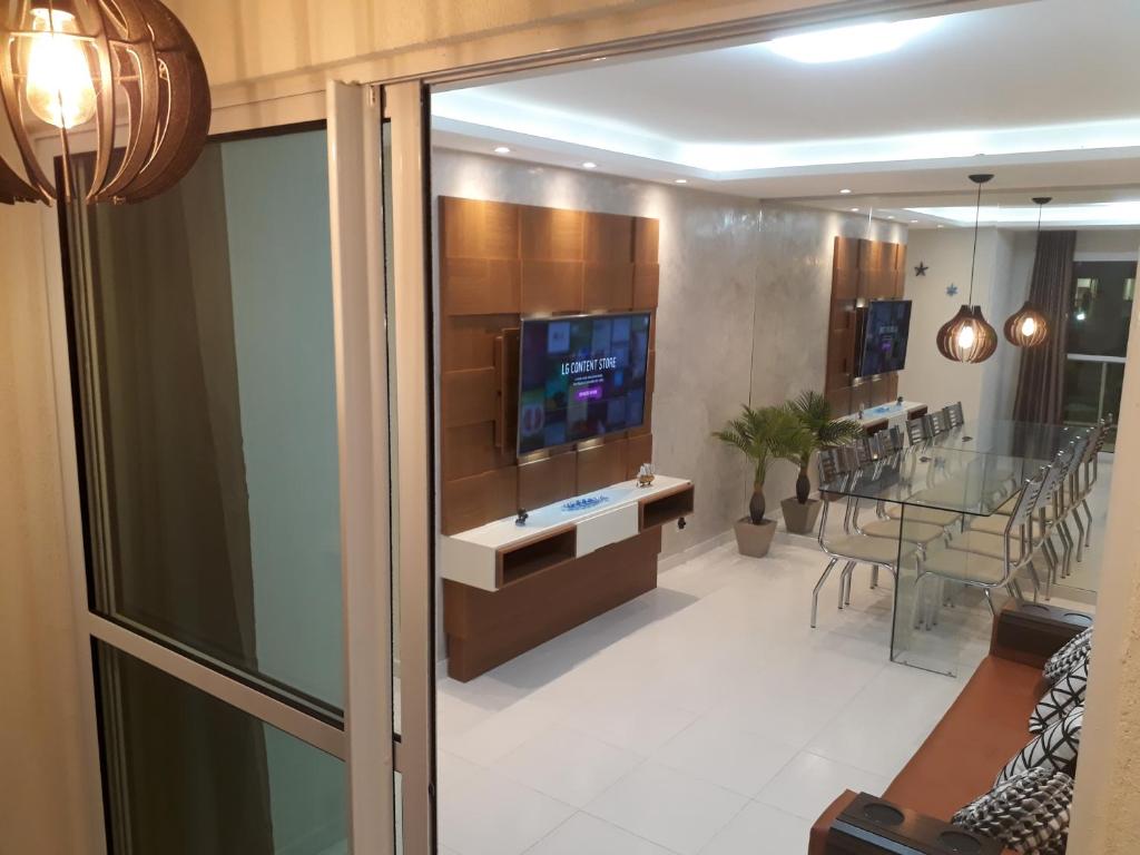  FLAT PALM VILLAGE