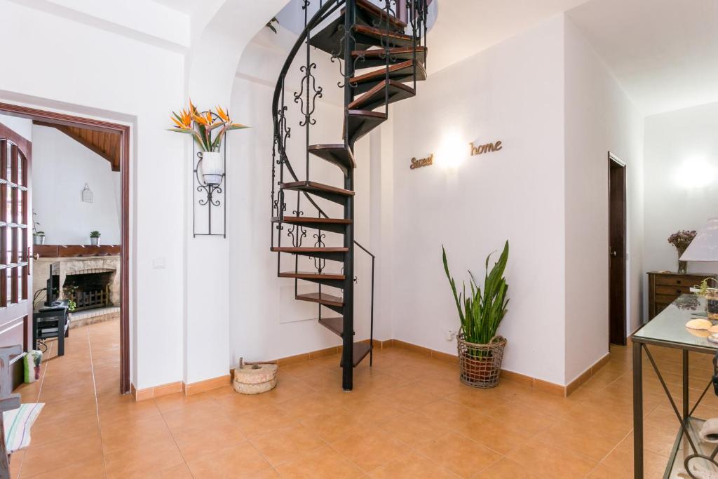 3 Marias Garden House B&B - 9