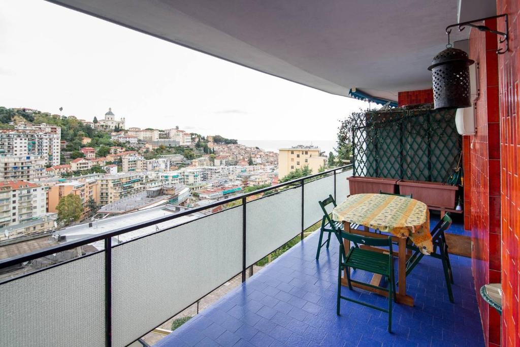 Balkon lub taras w obiekcie Galilei61 - 3 camere, 2 bagni, garage e vista mare