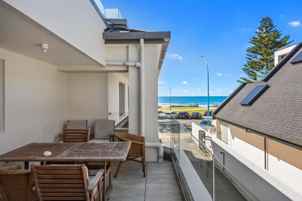 Pavilion Beachfront Apartments - Resim 28