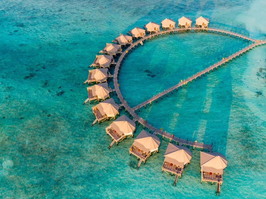Bazén v ubytování Komandoo Island Resort & Spa nebo v jeho okolí