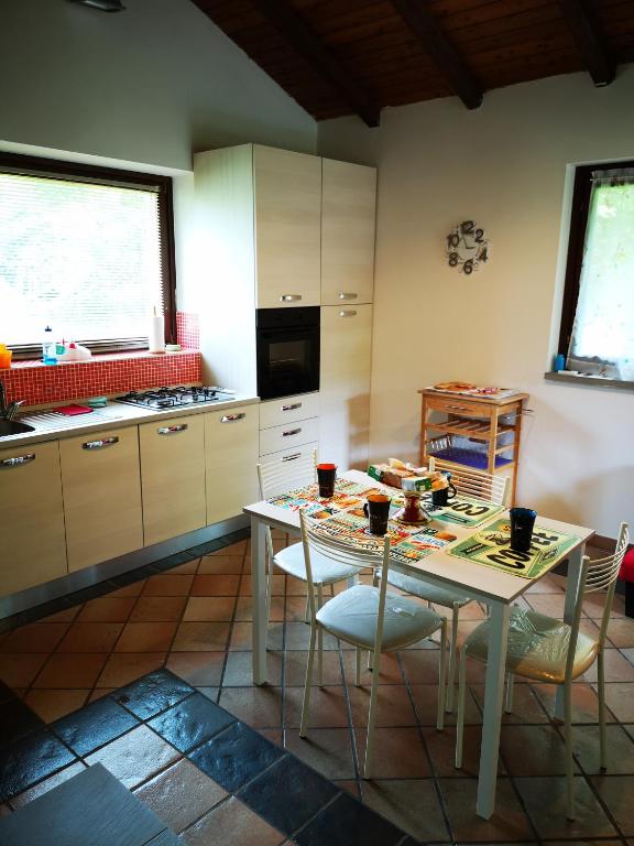 Kuchyň nebo kuchyňský kout v ubytování I Tre Abeti - Holiday House