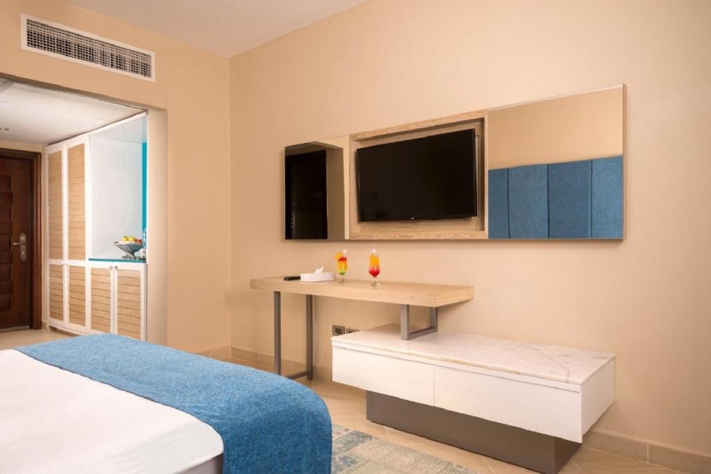 Gravity Hotel & Aqua Park Hurghada Families and Couples Only - 4