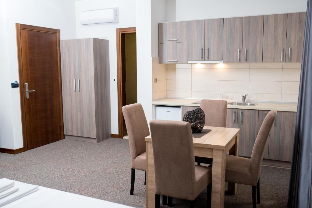 Kuchyň nebo kuchyňský kout v ubytování IPN APARTMENTs