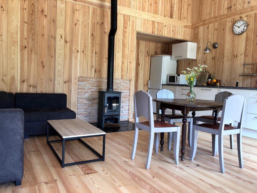 LES VACANCES AUX CERCINS - Two-Bedroom House