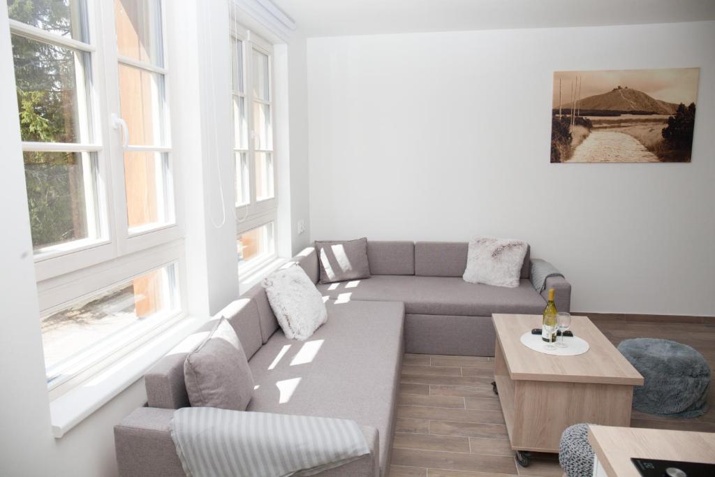 Posezení v ubytování Apartmán Horní Mísečky J4