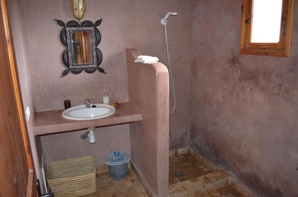 Koupelna v ubytování Casa Naima