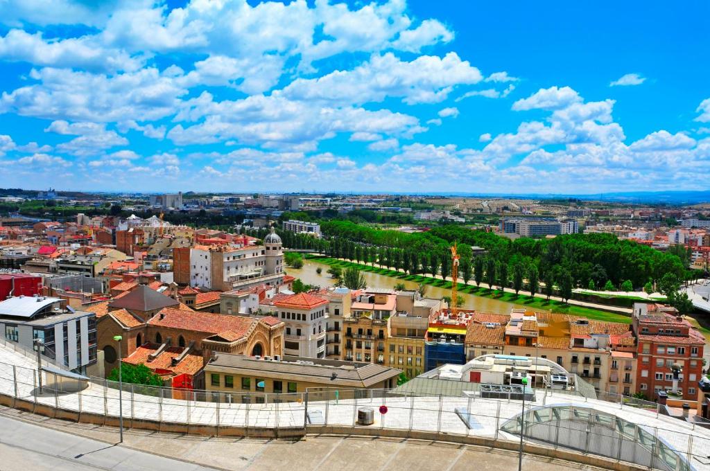 Nespecifikovaný výhled na destinaci Lleida nebo výhled na město při pohledu z hotelu