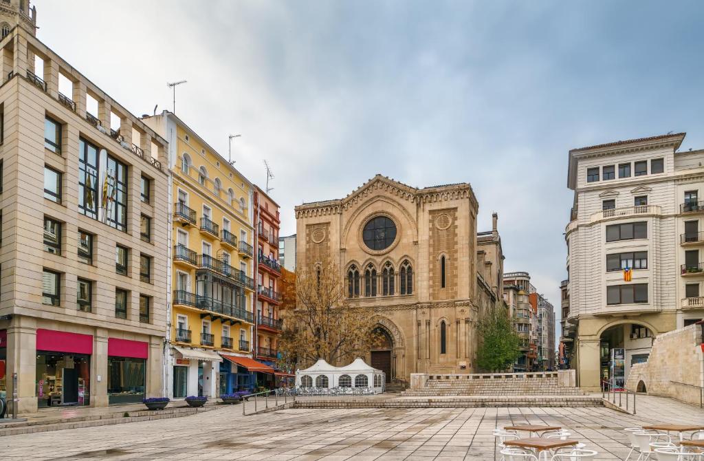 Nespecifikovaný výhled na destinaci Lleida nebo výhled na město při pohledu z hotelu