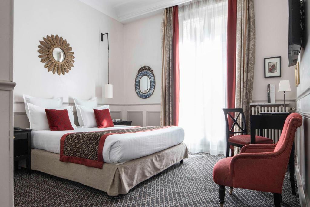 Bradford Elysées – Astotel room