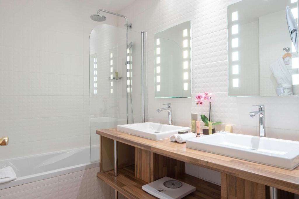 Bradford Elysées - Astotel - Resim 15