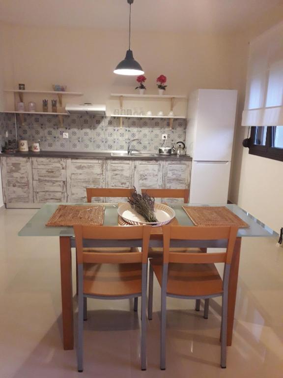Kuchyň nebo kuchyňský kout v ubytování Aelia Villa