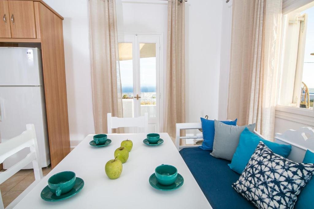 Postel nebo postele na pokoji v ubytování Caldera Sunset Villa