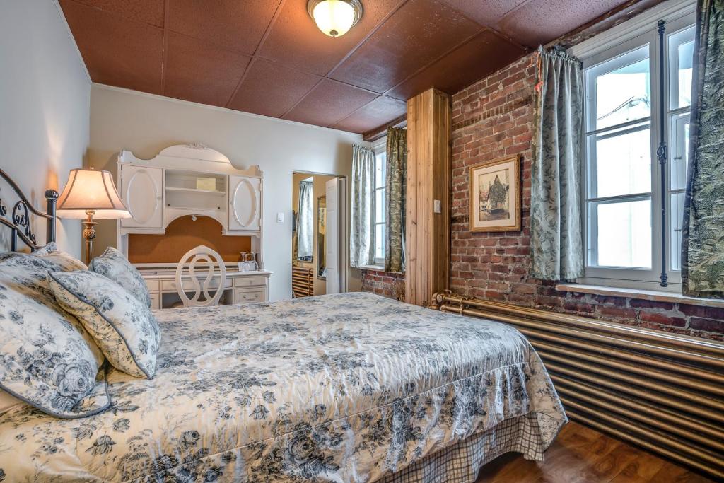 
Double Room with Two Double Beds
