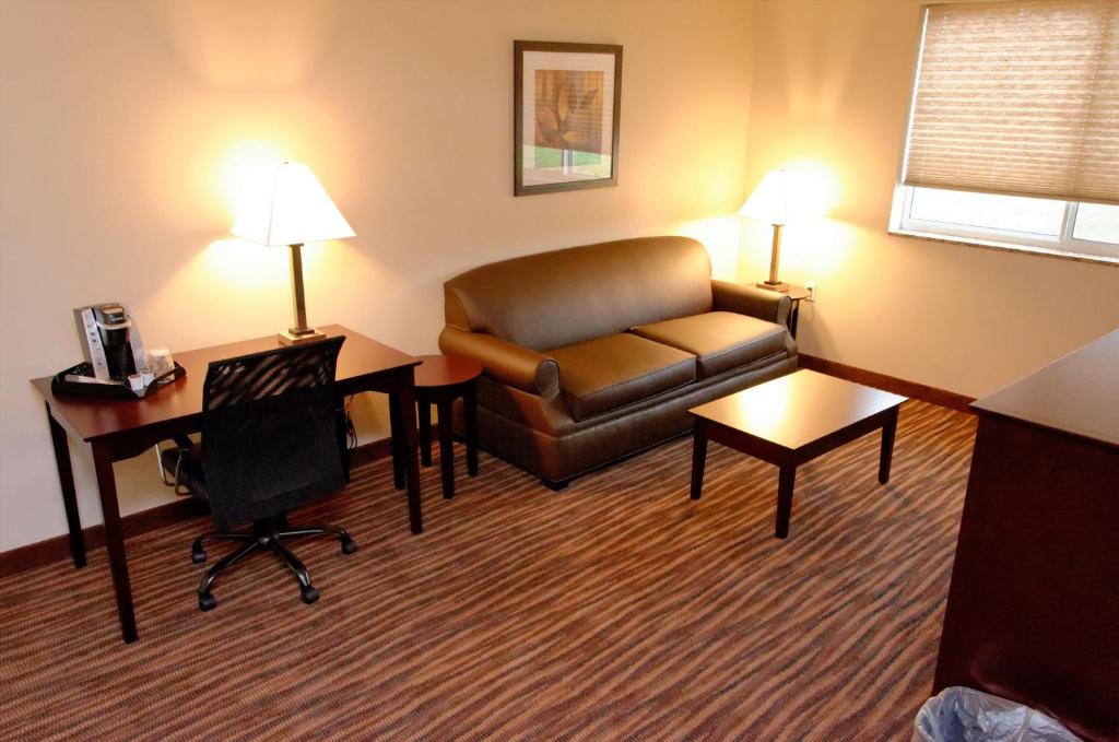 Cobblestone Inn & Suites Fort Madison - Suite Familiale