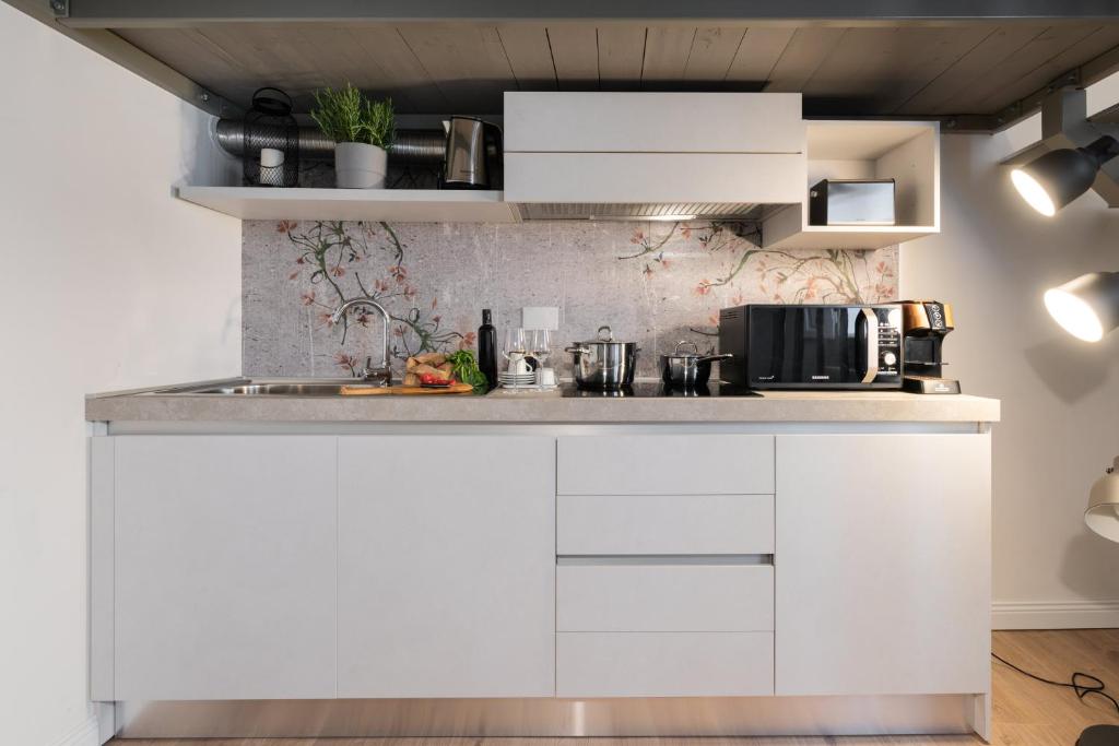 Living Walls Florence Apartments - 4