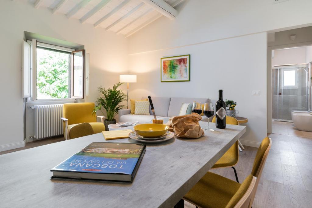 Living Walls Florence Apartments - 17