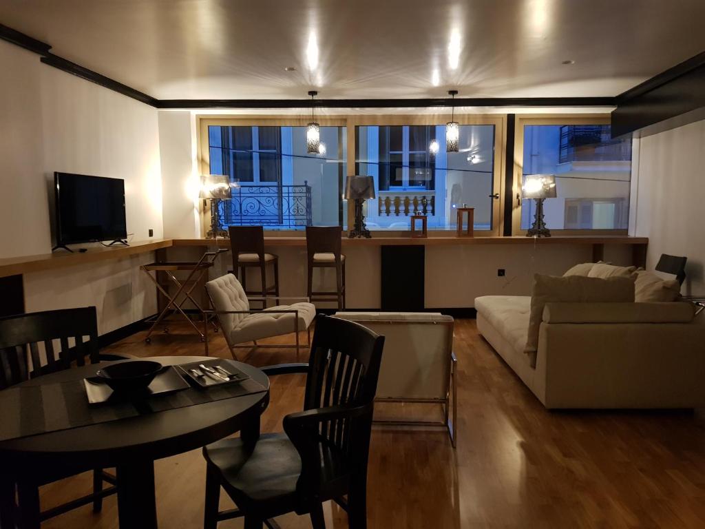 Andromeda Downtown Residence - 19